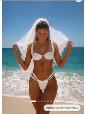 Dippin Daisys Dove Underwire Top and Serenade Bottoms in Cloud